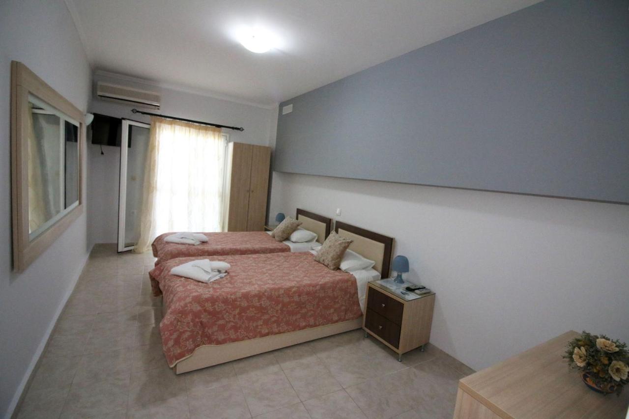 Santa Barbara Lakis Apartments Perivolion Bagian luar foto