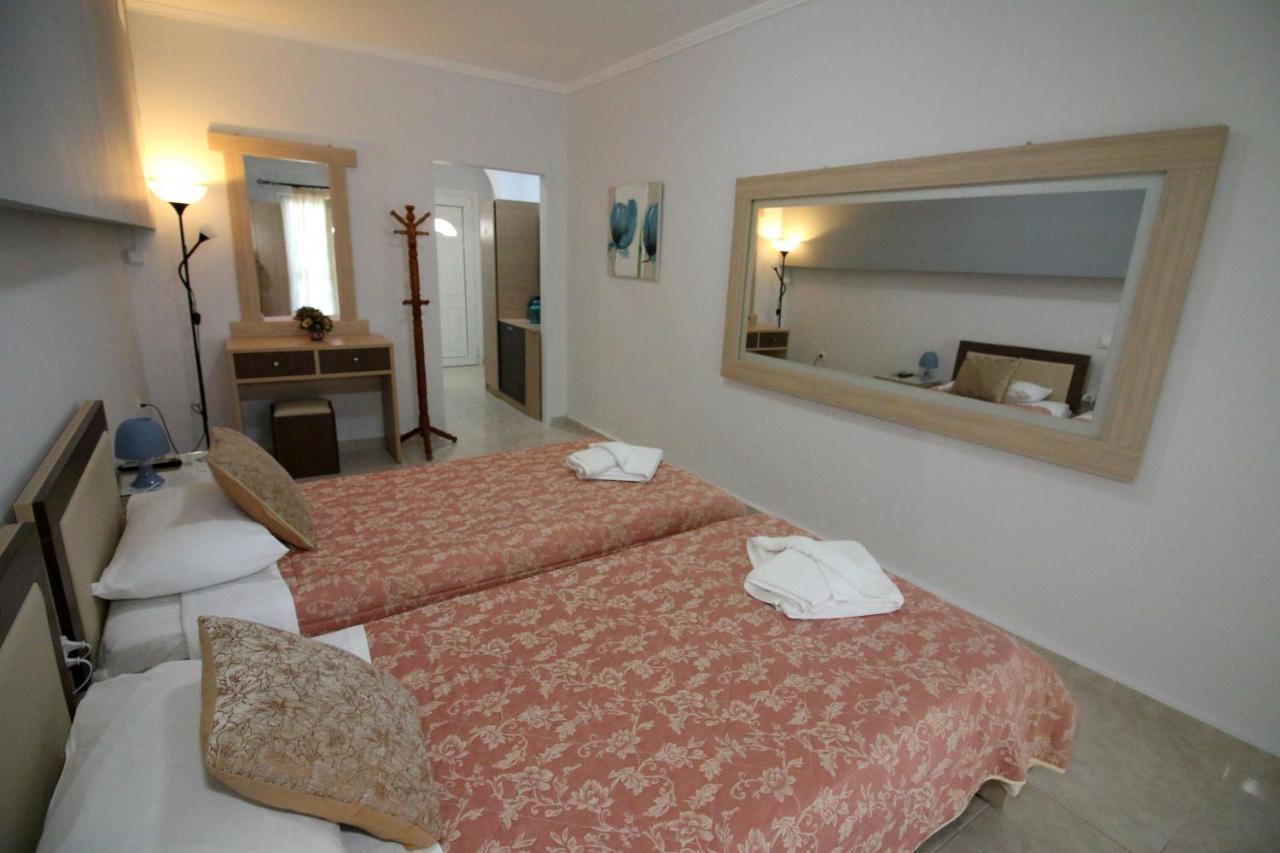 Santa Barbara Lakis Apartments Perivolion Bagian luar foto
