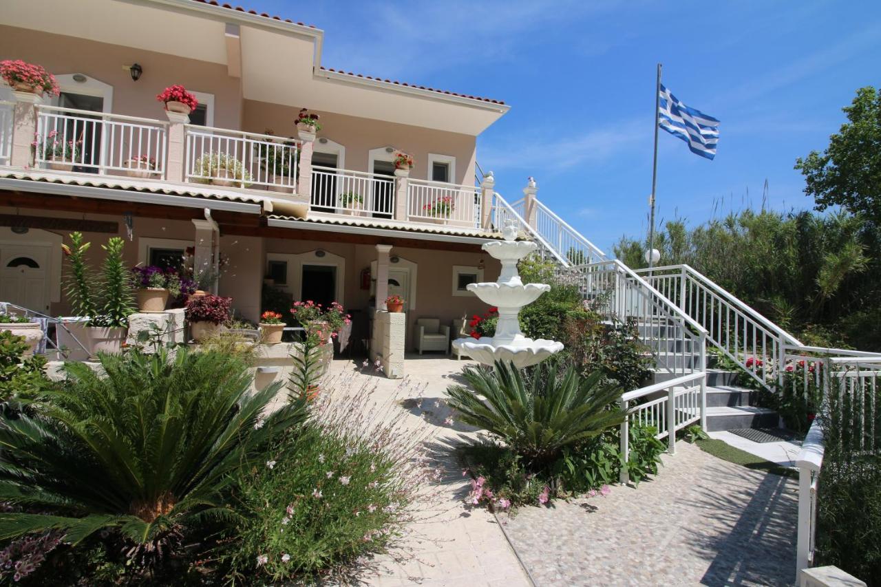 Santa Barbara Lakis Apartments Perivolion Bagian luar foto