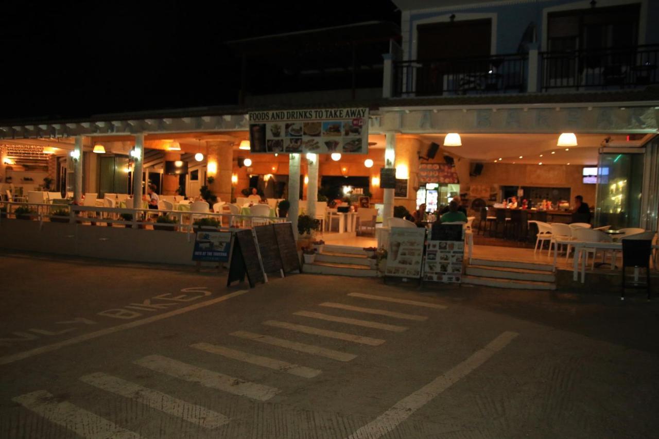 Santa Barbara Lakis Apartments Perivolion Bagian luar foto
